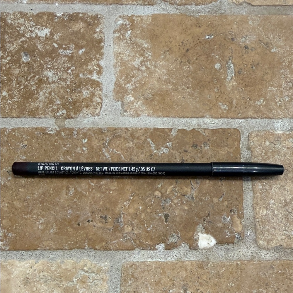 MAC Lip Pencil in Nightmoth
